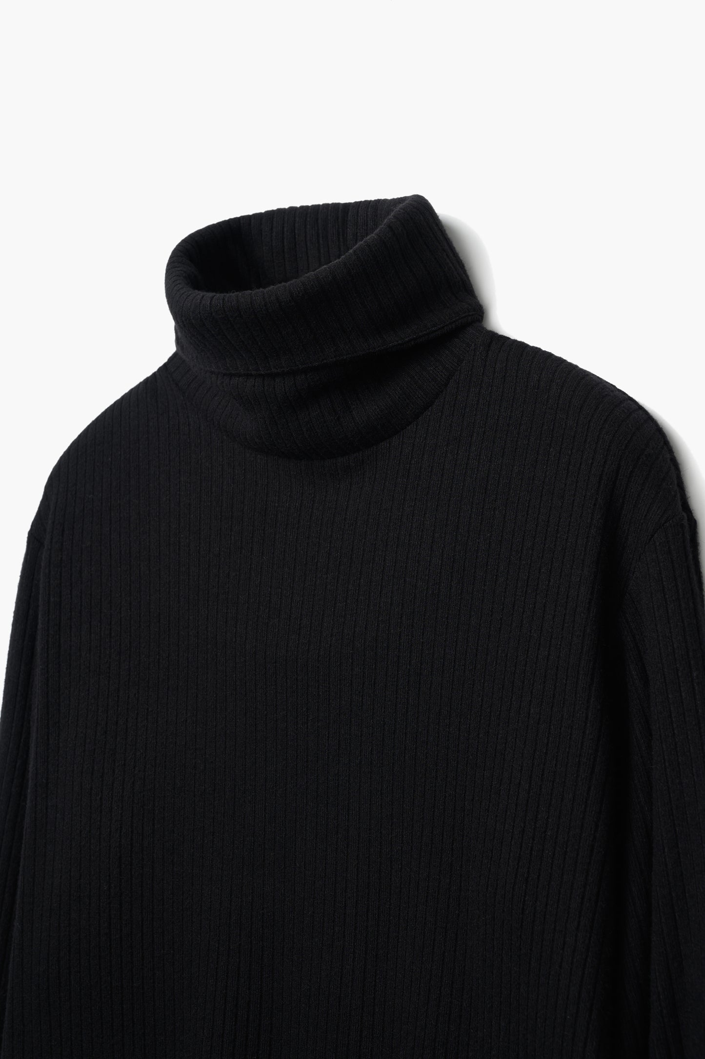 ELGIN HIGH NECK SWEATER