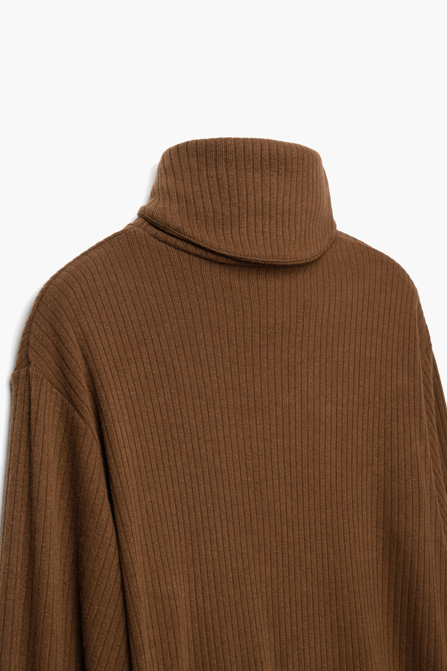 ELGIN HIGH NECK SWEATER